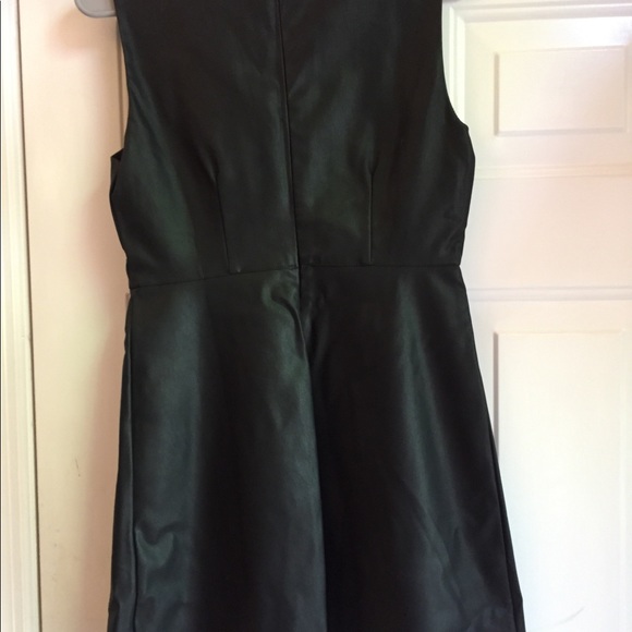 Faux leather dress - Picture 3 of 6